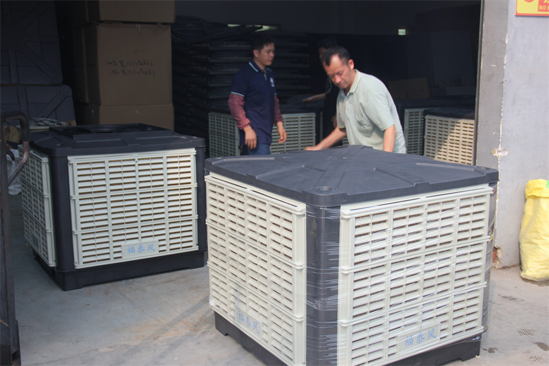 環(huán)?？照{(diào)搭配負(fù)壓風(fēng)機(jī)降溫通風(fēng)效果